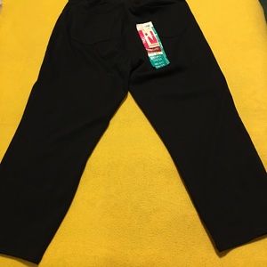 💥Price reduction💥NEW Faded Glory Capri jeggings